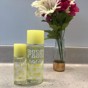PINK total flirt body mist
